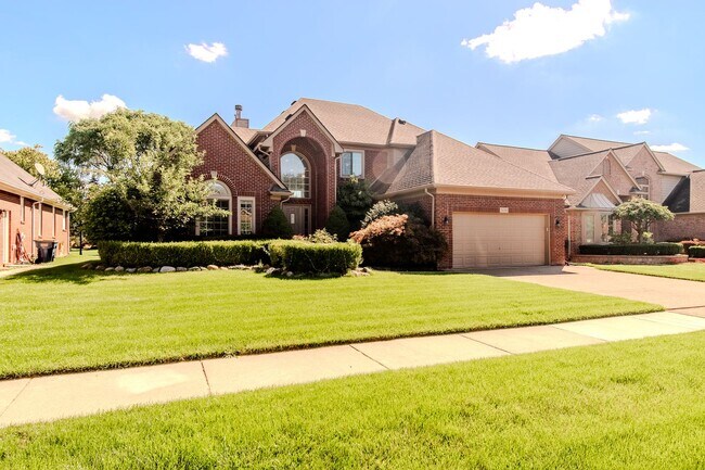 Foto del edificio - 56194 Birkdale Dr