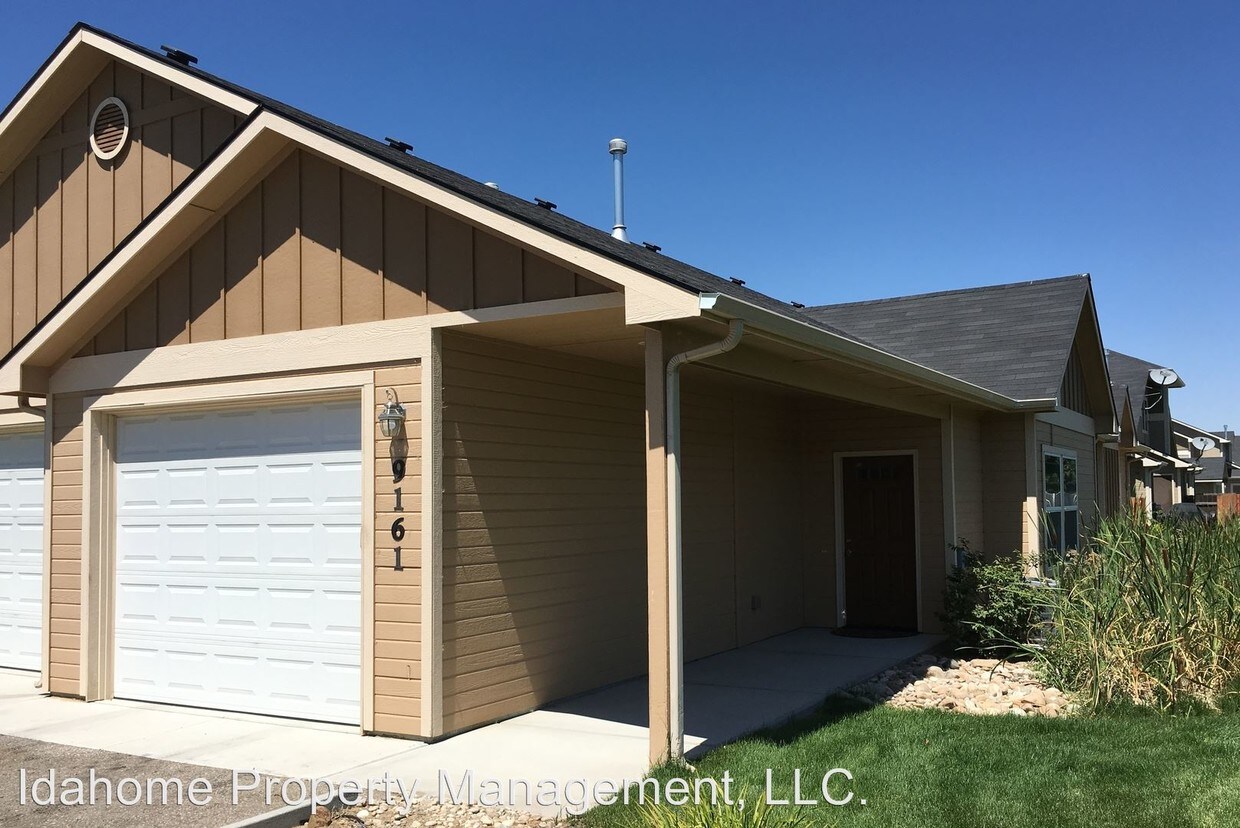 Primary Photo - 2 br, 2 bath House - 9161 W Brogan Dr