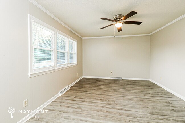 Building Photo - Adorable 3-Bedroom Ranch