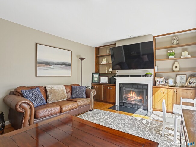 Foto del edificio - 272 Hubbard Ave