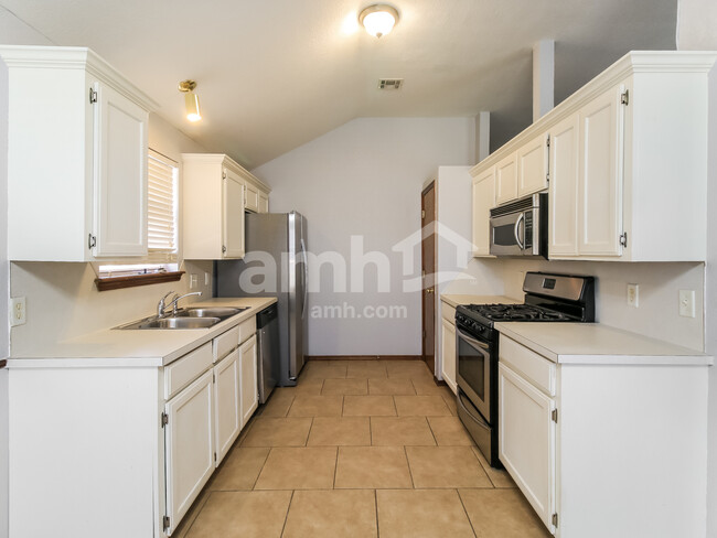 Foto del edificio - 709 SW 156th St