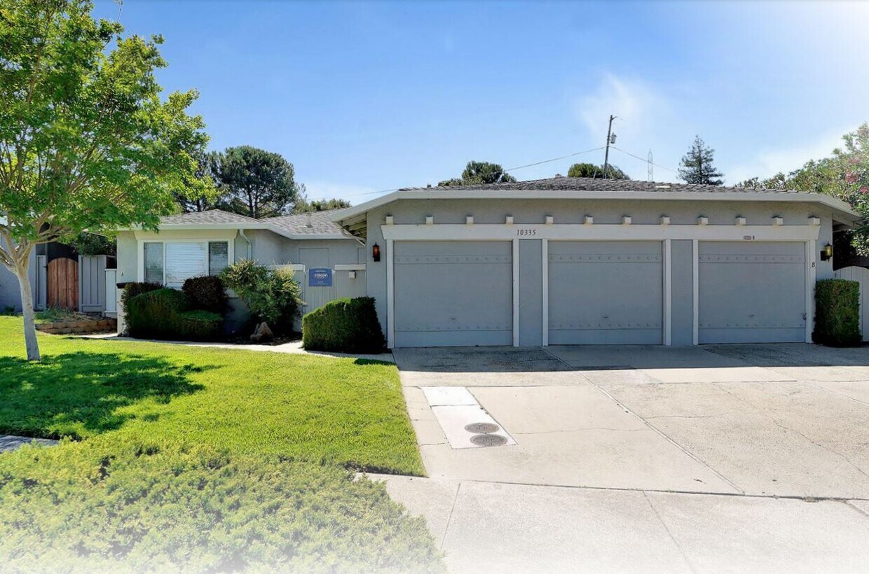Primary Photo - 10335 El Prado Way