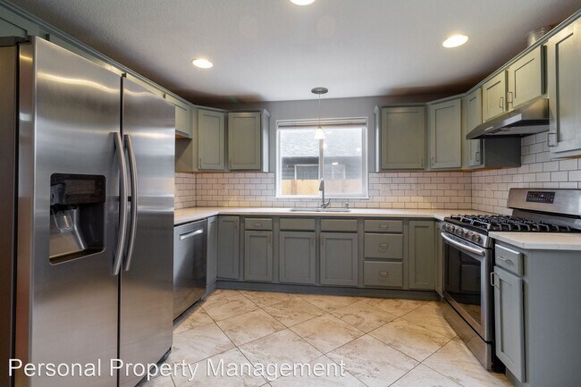Foto del edificio - 4 br, 2.5 bath House - 4411 NE 131st Ave