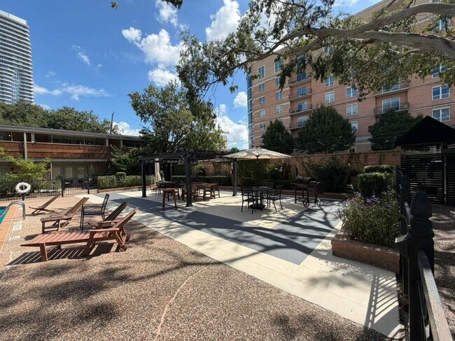 Foto del edificio - 3944 W Alabama St