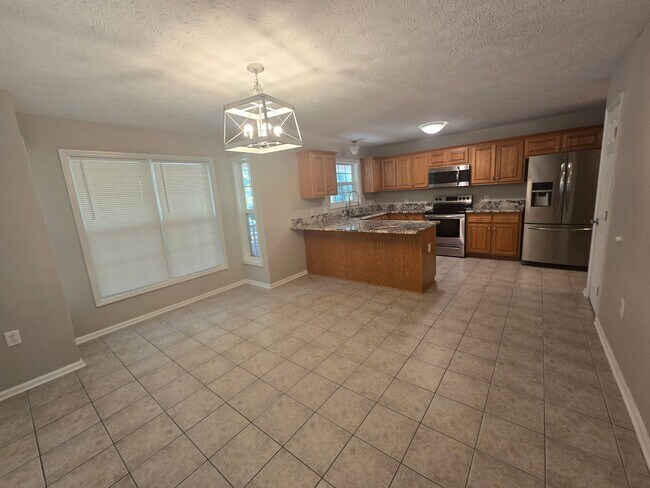 Building Photo - 3910 Sarasota Dr