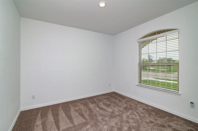 Building Photo - 4909 Woodloch Dr