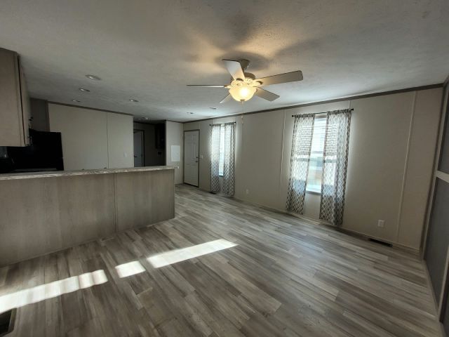 Building Photo - 129 Skyline Dr