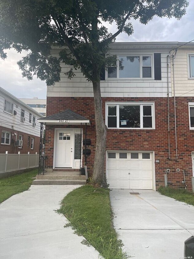 Primary Photo - 143-27 21st Ave