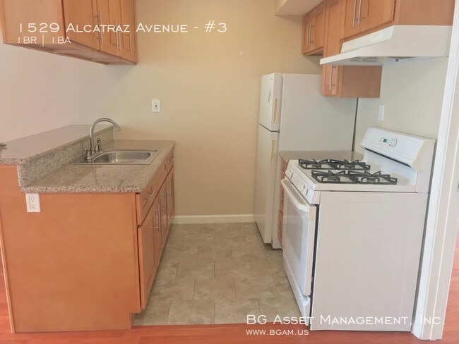 Building Photo - Remodeled One Bed Berkeley Apt by BART