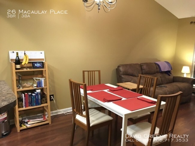 Foto del edificio - 26 Macaulay Pl