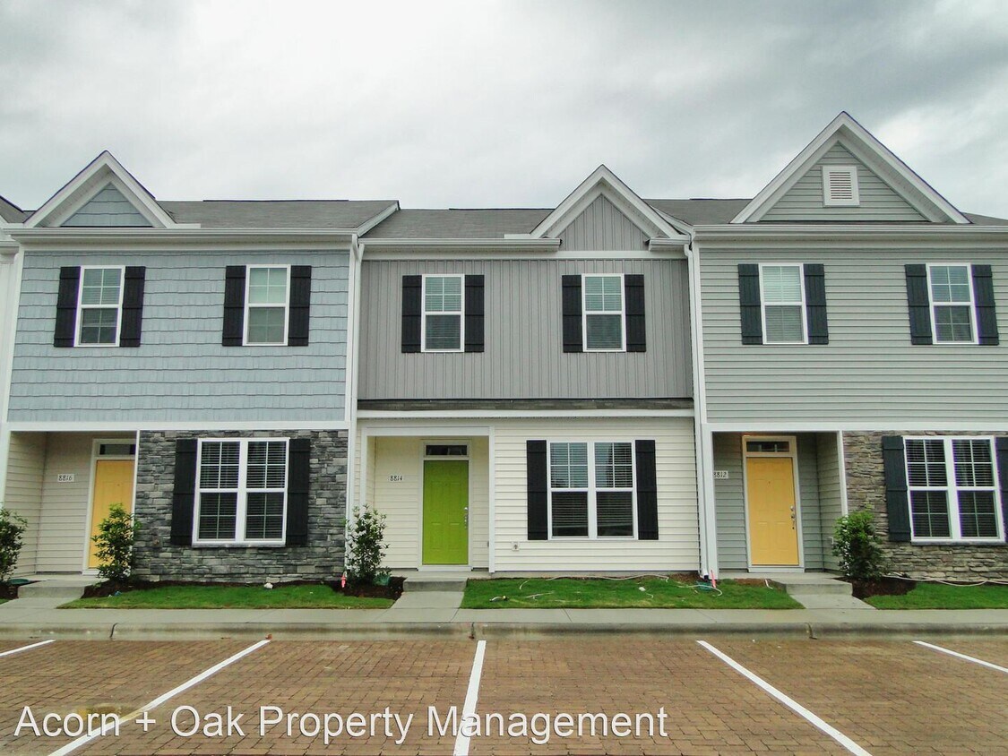 Primary Photo - 3 br, 2.5 bath House - 8814 Commons Townes...