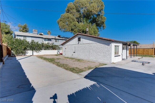 Foto del edificio - 309 N 16th St