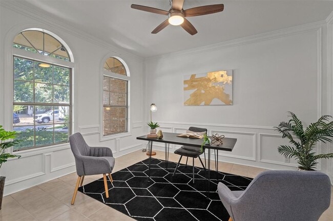 Building Photo - 506 W 33rd St