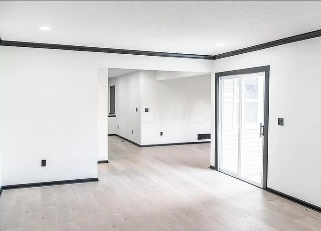 Foto del edificio - 1560 Waterstone Ct