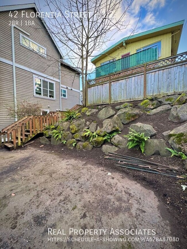 Building Photo - 42 Florentia St