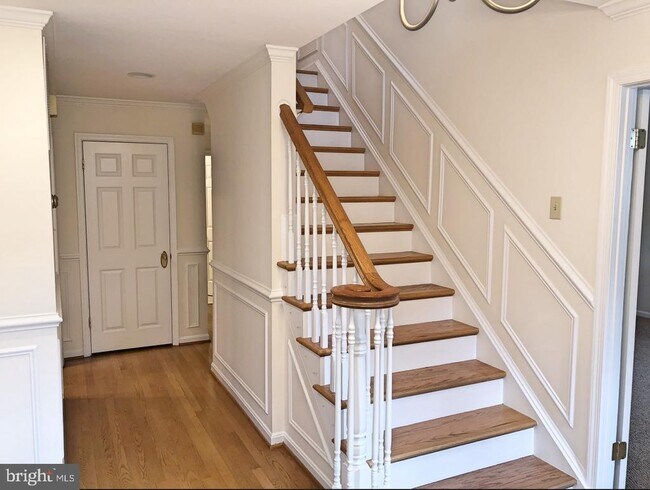 Foto del edificio - 7327 Yates Ct