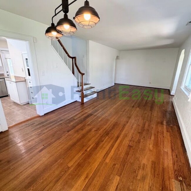 Foto del edificio - 6010 Upper Brandon Pl