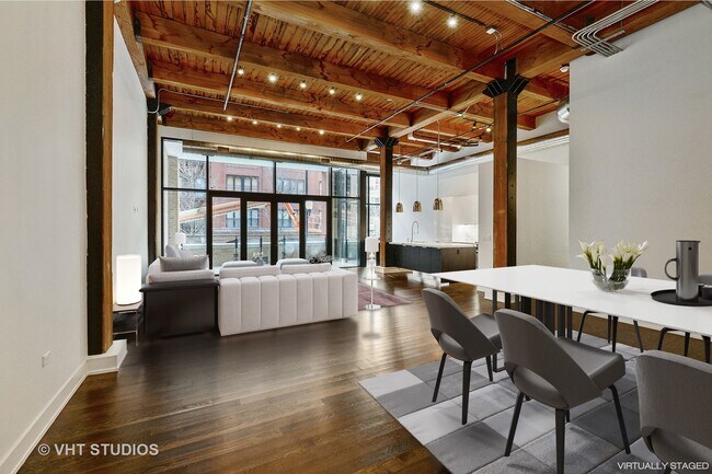 Foto del edificio - 676 N Kingsbury St