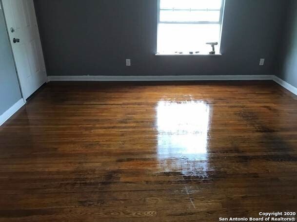 Foto del edificio - 1114 Fenfield Ave