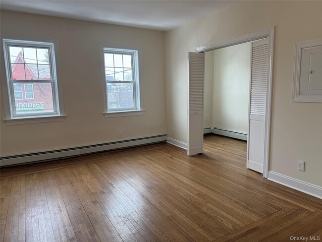 Building Photo - 6 Nassau Blvd