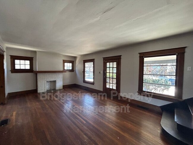 Foto del edificio - 517 Kenilworth Ave