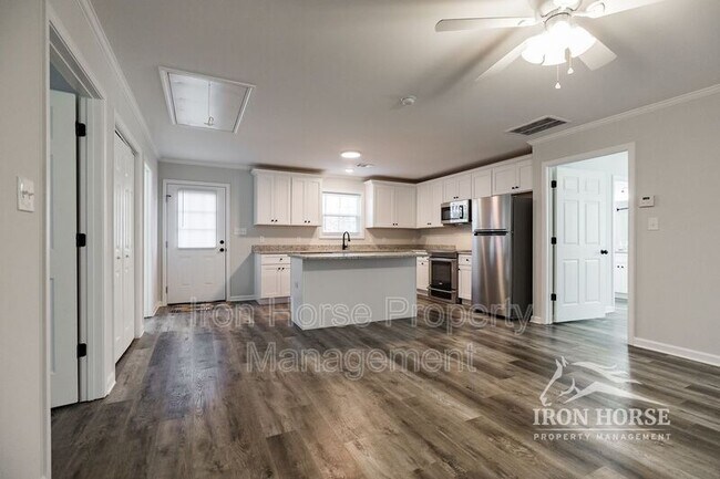 Foto del edificio - 306 Lexington Heights