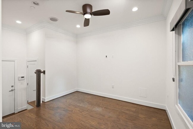 Building Photo - 1508 16th Ct N