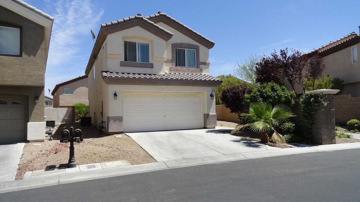 Foto principal - 316 Broken Par Dr