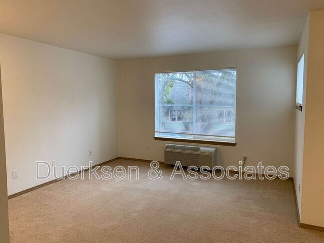 Building Photo - 2960 NW Tyler Ave