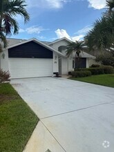 Building Photo - 1352 Monarch Cir