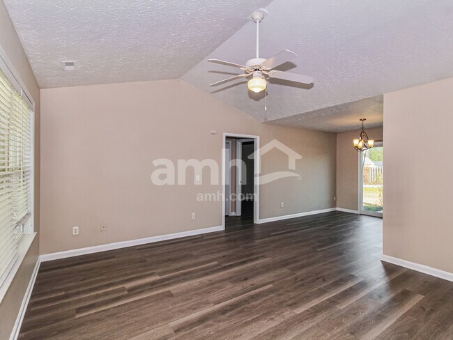 Foto del edificio - 9488 Huckabee Dr NE