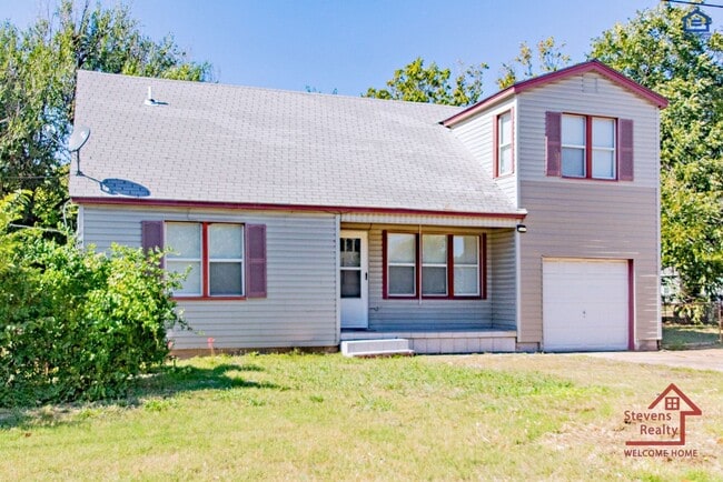 Building Photo - 1602 NW Irwin Ave