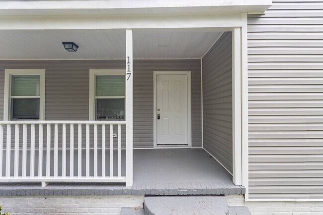 Foto del edificio - Welcome to this Beautiful Home nestled in the heart of Sumter, SC.
