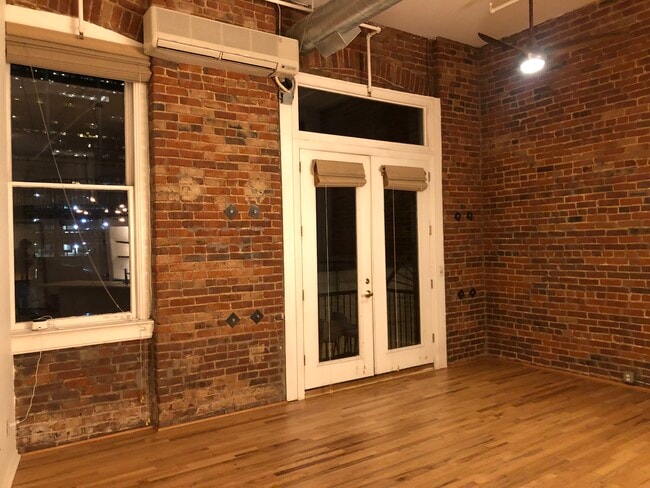 Building Photo - 1617 California St