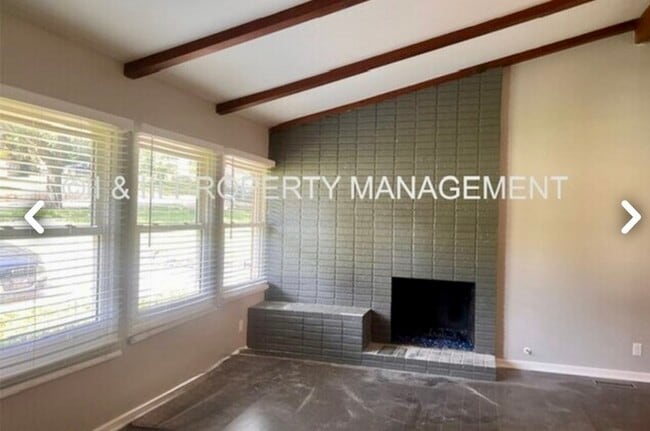 Building Photo - 5504 W 79th St