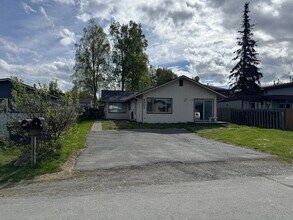 Building Photo - 4207 Hayes St