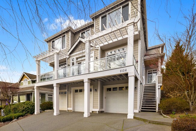 Building Photo - Renton Kennydale 4 Bedroom 3.5 Bath - Lake...