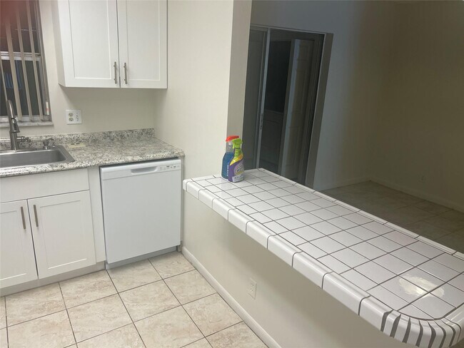 Foto del edificio - 6548 SW 41st St