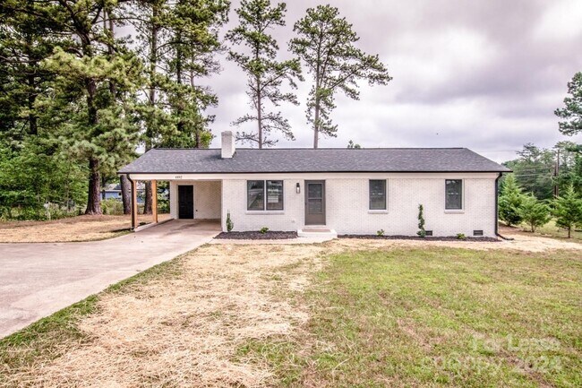 Building Photo - 4892 NC-16
