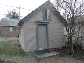 Building Photo - 303 SW I St