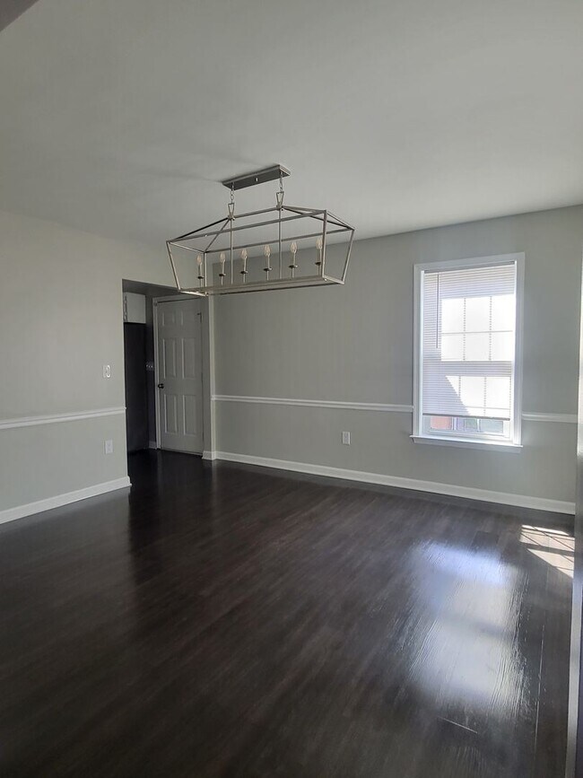 Building Photo - 4 br, 4.5 bath House - 2650 ROCK CREEK DRIVE