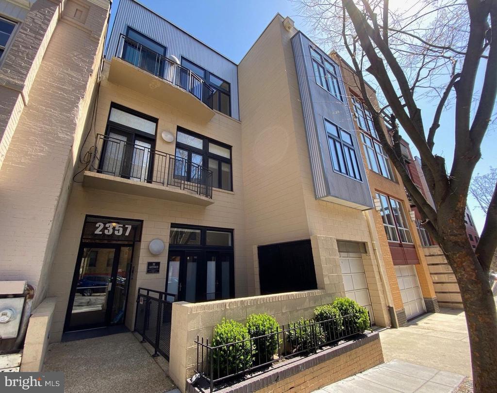 Primary Photo - 2357 Champlain St NW