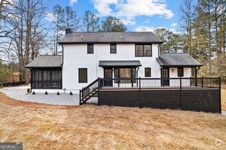 Building Photo - 260 Sandy Lake Cir