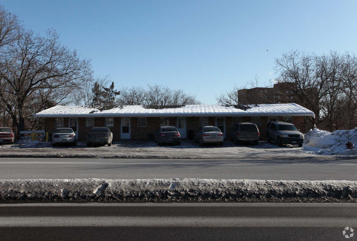 1850 S Ferry St, Anoka, MN 55303 Apartments in Anoka, MN