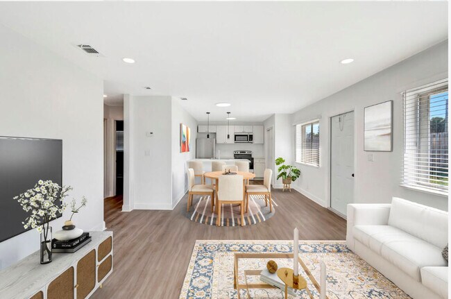 Foto del edificio - 832 E Tiffany Dr