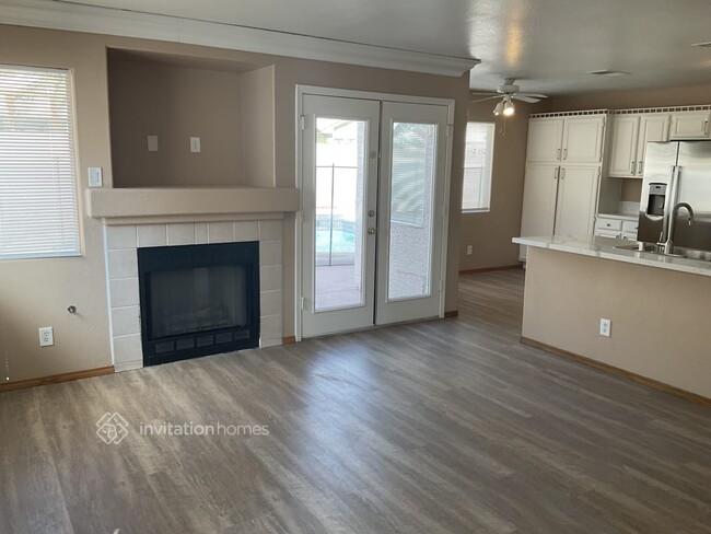 Building Photo - 6712 Rancho Santa Fe Dr