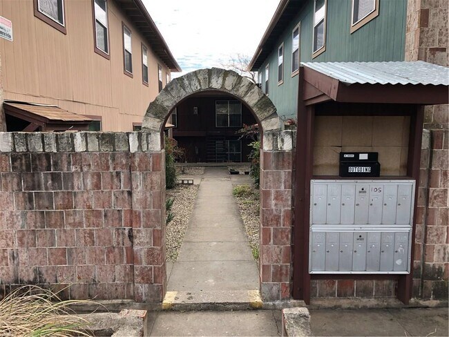 Foto del edificio - 2319 Greenfield Pkwy