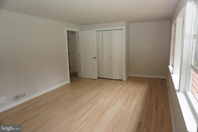 Building Photo - 444 Garrison Forest Rd