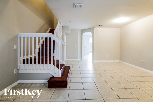 Building Photo - 13817 SW 275th Terrace
