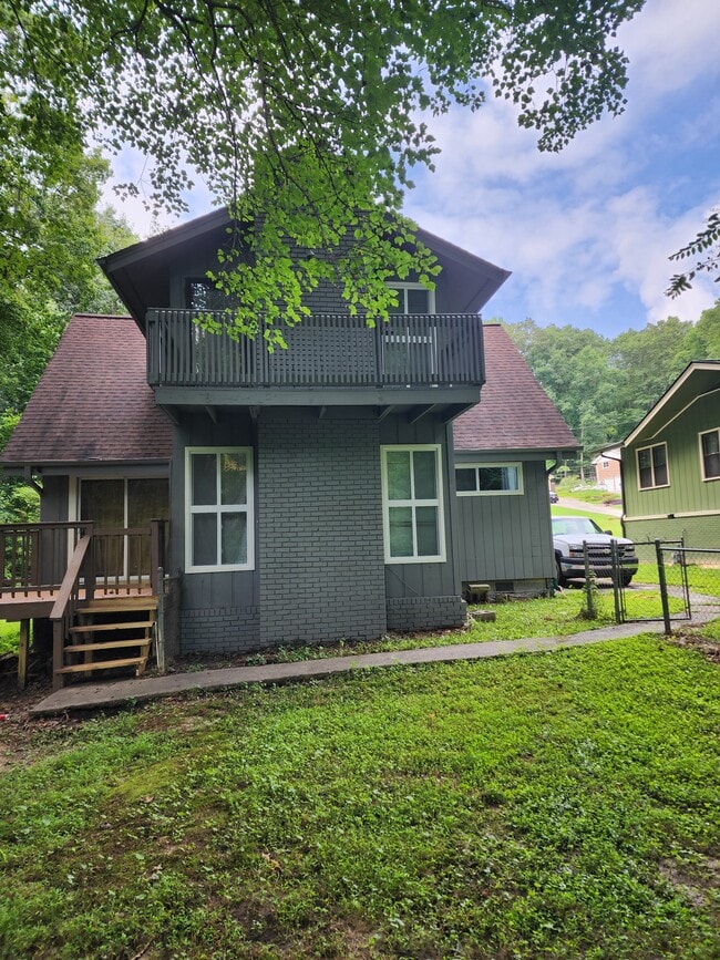 Building Photo - 3730 Las Olas Dr